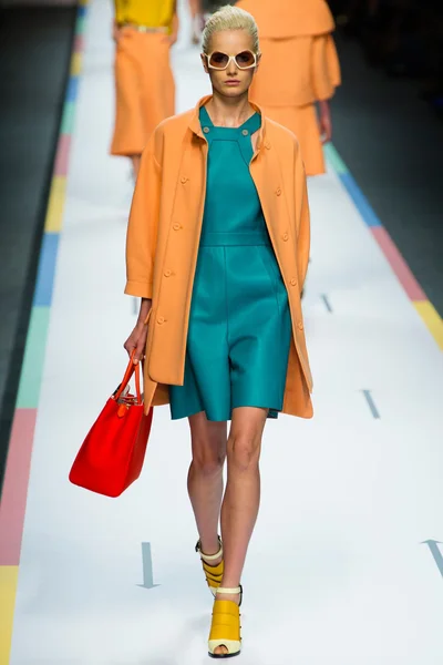 Look 26